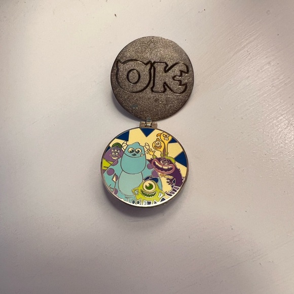 Monsters University Hinged Disney Trading Pin - Picture 2 of 4